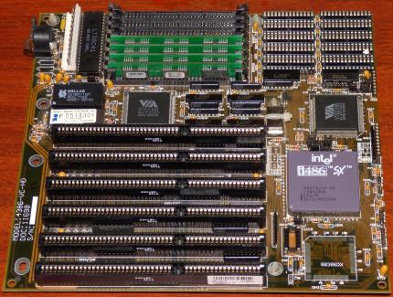 486er Mainboard Model: 4386-VC-HD inkl. Intel i486 SX-25 MHz CPU sSpec SX679, 4x Toshiba THM91070AS-70 RAM, VIA V82C481 & VT82C495, Award Bios 1992